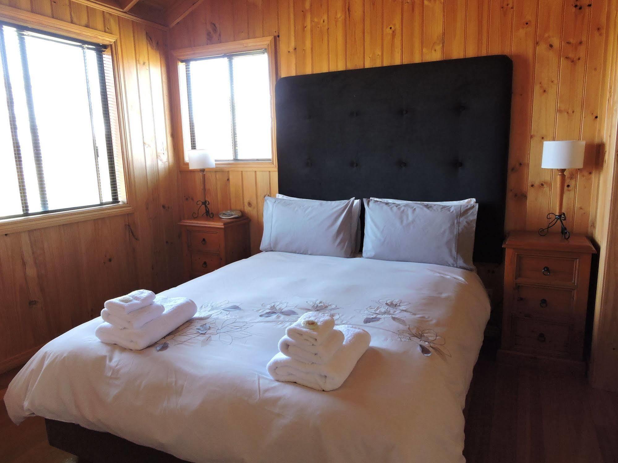 Hazelcreek Cottages Exeter Buitenkant foto