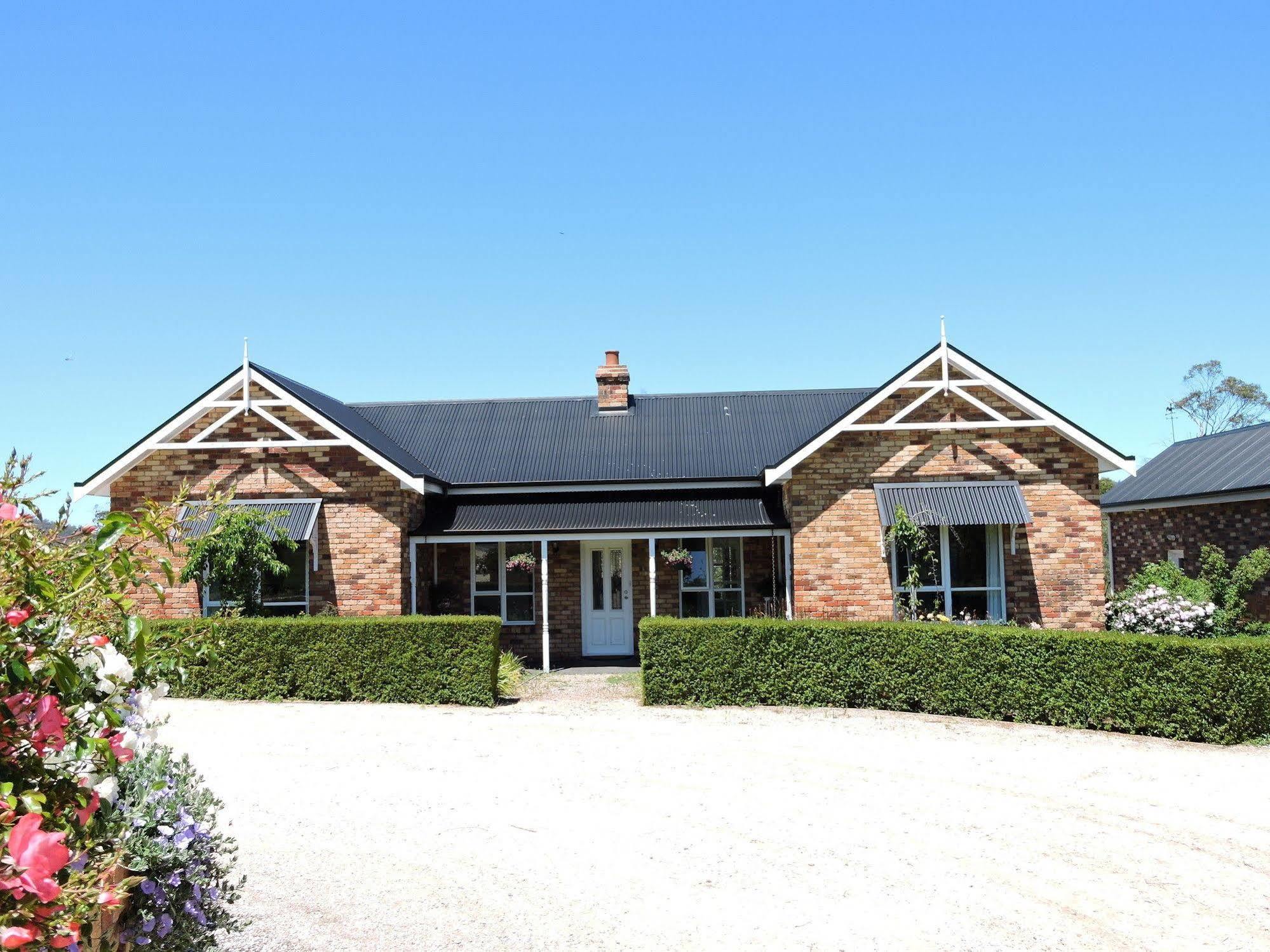 Hazelcreek Cottages Exeter Buitenkant foto